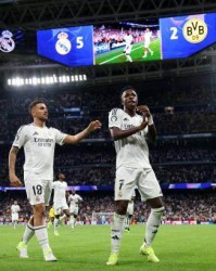 新葡京-熊皇戴帽引爆伯纳乌！复制贝尔+贝利，金球奖没跑了