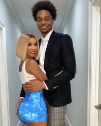 新葡京-华盛顿前配偶称运动员如同娇惯孩童，学生时代常边写作业边进食