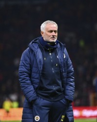 新葡京-卡马乔：穆里尼奥现在依然是顶级教练，他永远都是皇马人