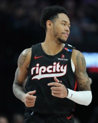 新葡京-美记：绿军对交易安芬尼-西蒙斯持开放态度 但也没有到处打电话