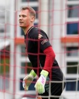 新葡京-拜仁官方：队长诺伊尔回归合练，恢复部分门将专项训练