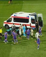 记者：斯帕吉奇做完检查后已经回到休息室，看起来没有太大问题